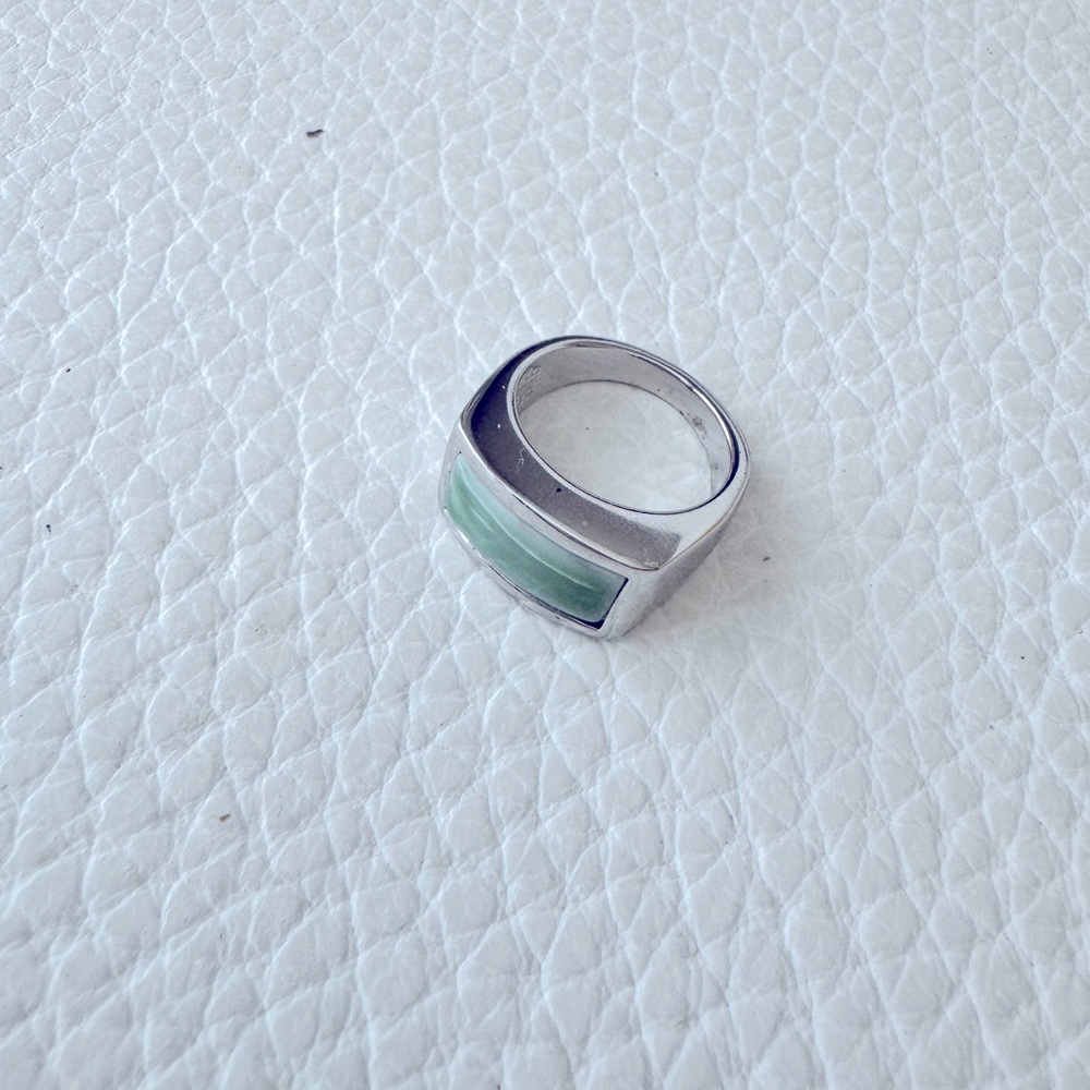 Sterling Silver Ring With Green Stone 6